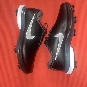 Air Zoom Nike Golf Shoes Size 8 In Men’s no box